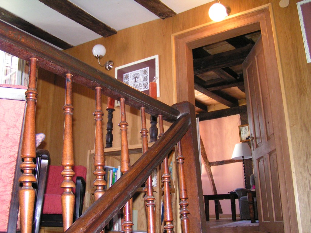 Treppe vom Zwischengeschoß in den 1. Stock
